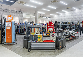 Motorimoda (モトーリモーダ)名古屋店 / 名古屋